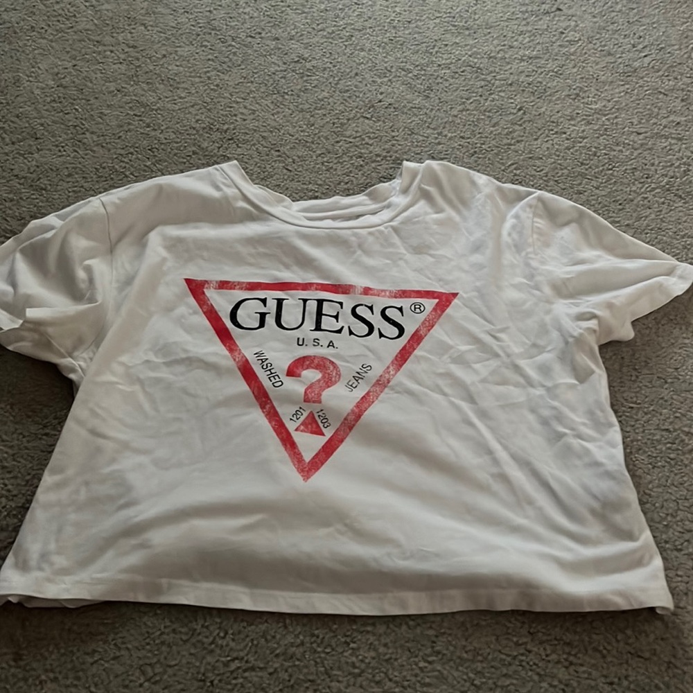 White, cropped, t shirt, Size Small, Brand: Guess